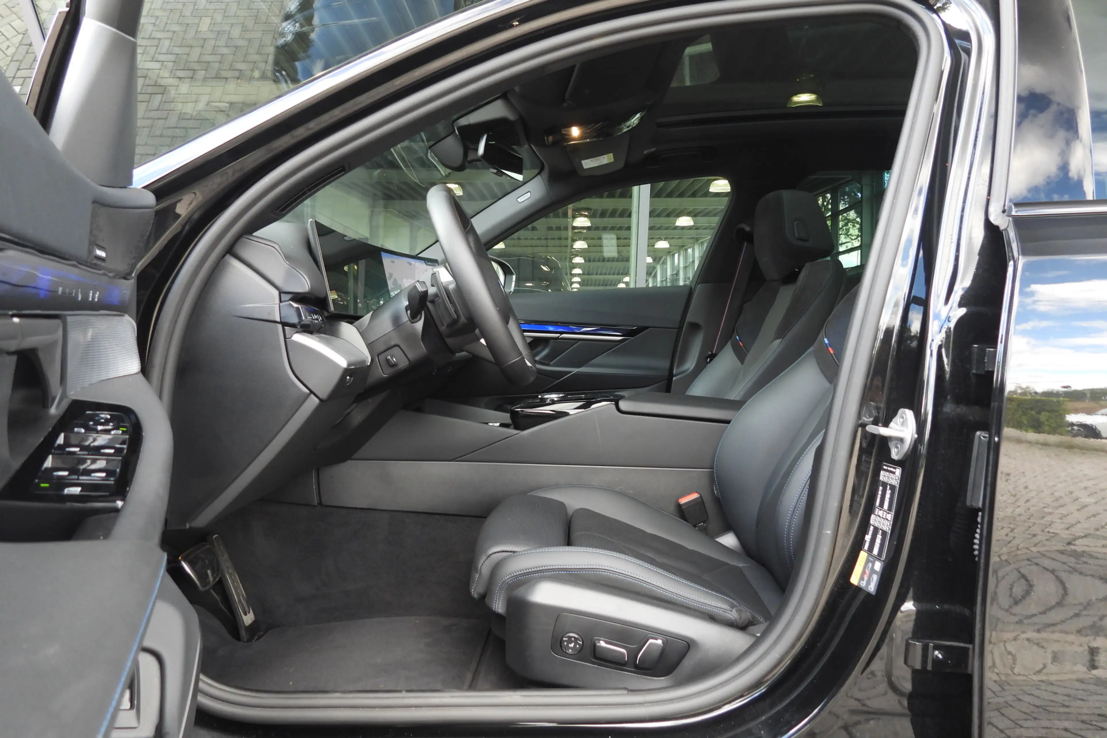 BMW 550 5 Serie Touring 550e xDrive M Sport Automaat / Pan — photo 12