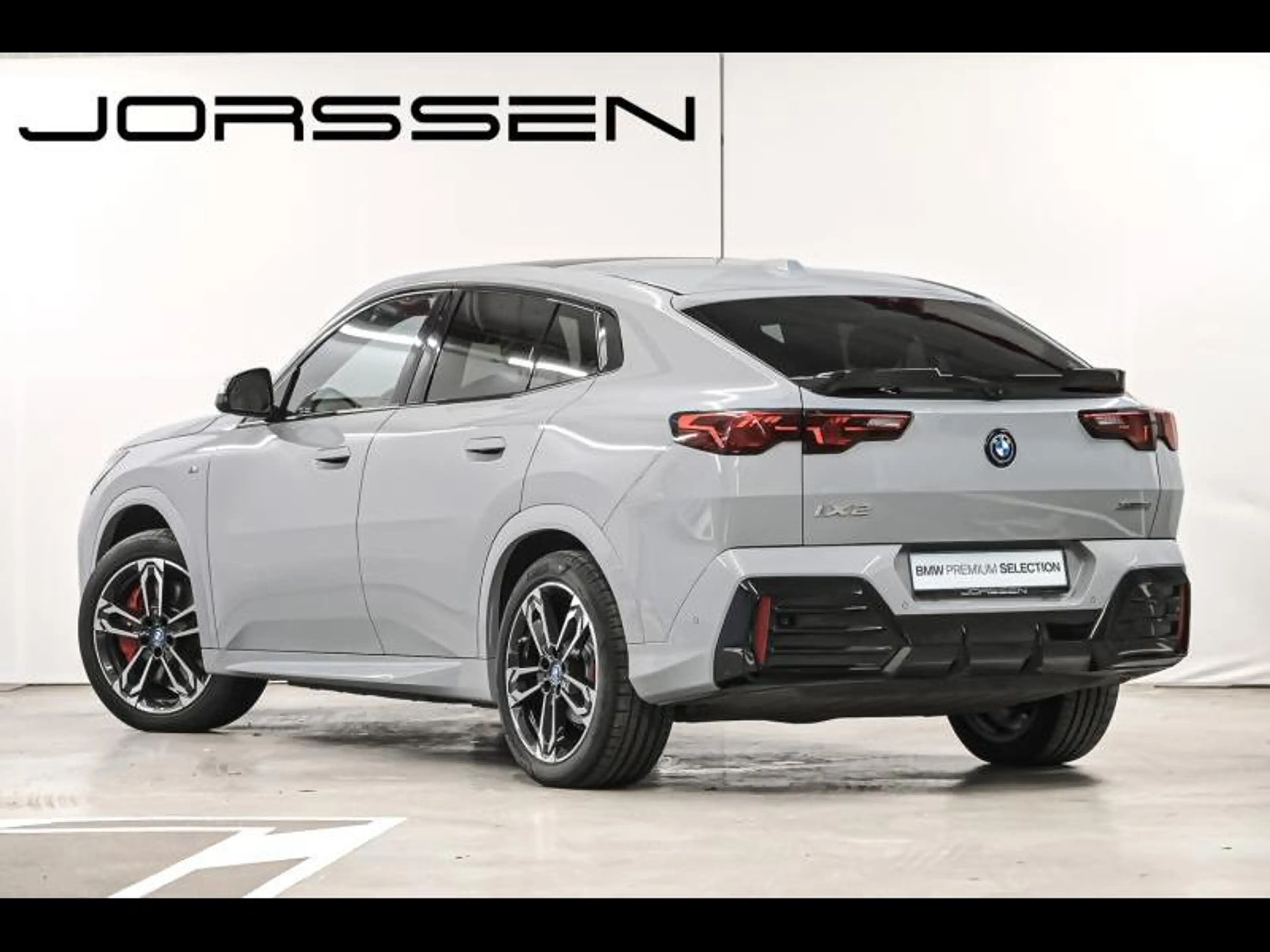 BMW iX2 xDrive30 M sport pro — photo 5