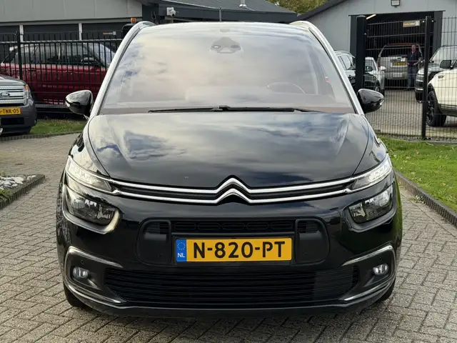 Citroen Grand C4 Spacetourer view 2