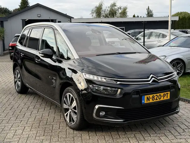 Citroen Grand C4 Spacetourer view 3