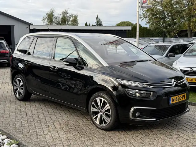 Citroen Grand C4 Spacetourer view 4