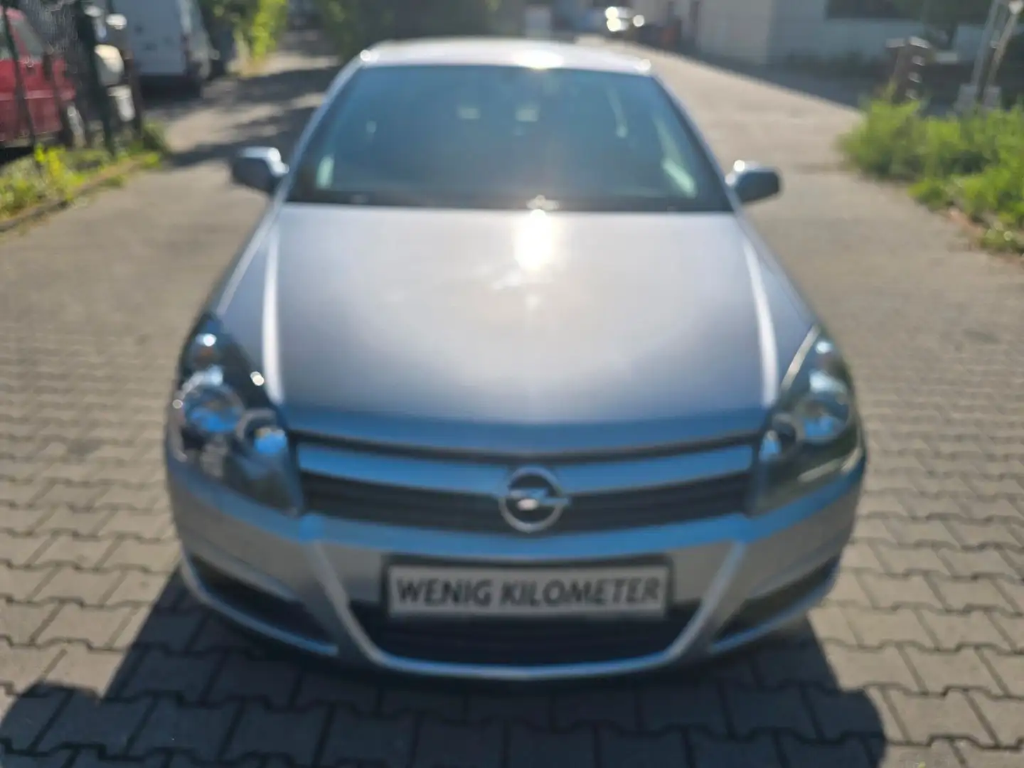 Opel Astra H Lim. Basis Gris - 2