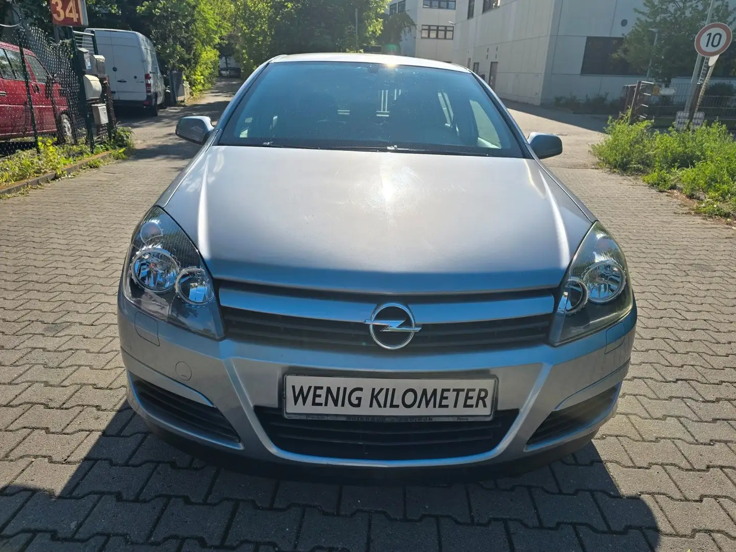 Opel Astra H Lim. Basis Gris - 1