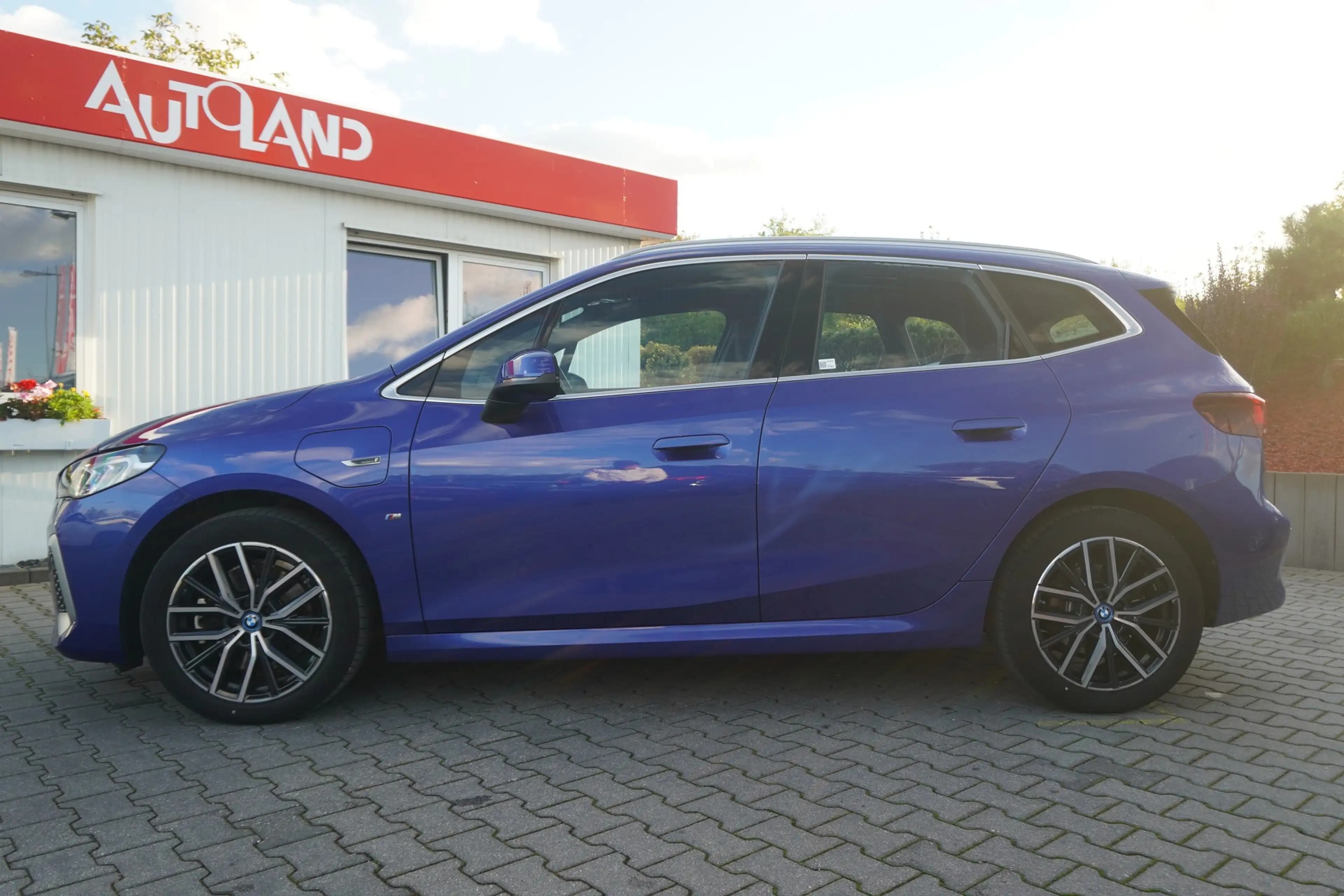BMW 230 230e xDrive M Sport LED HarmanKardon AHK Kamera — photo 3