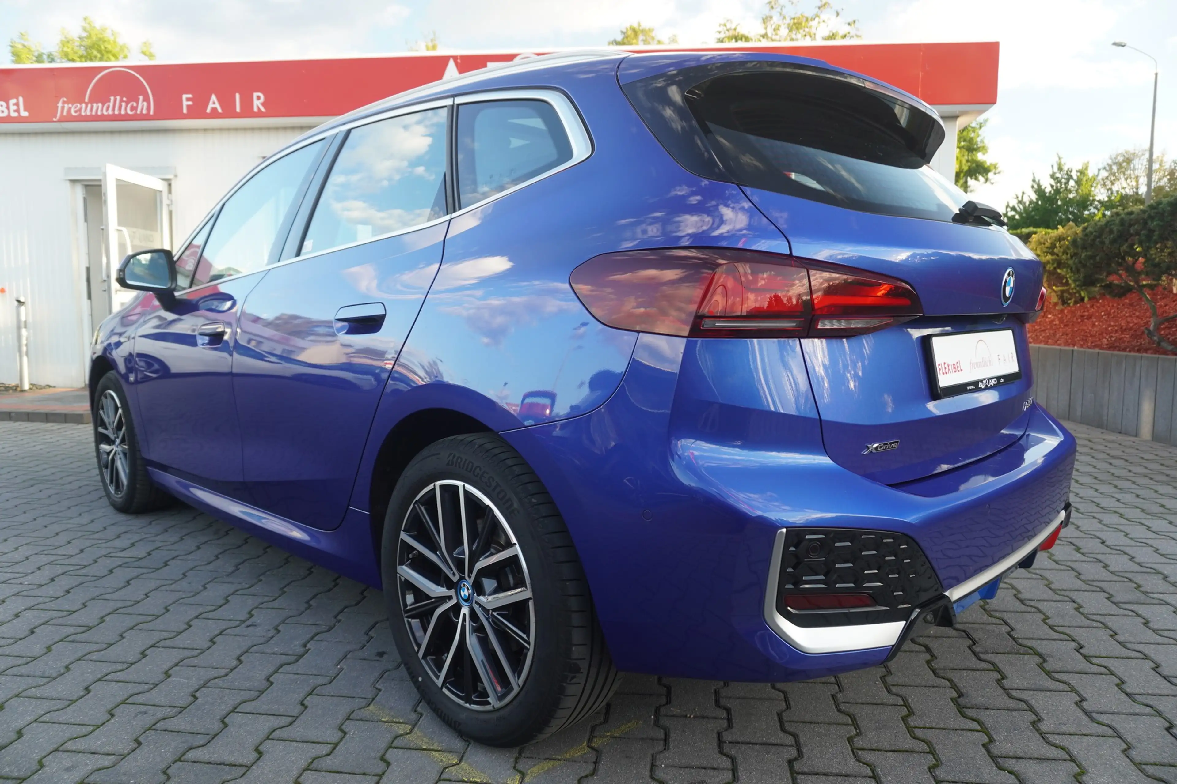 BMW 230 230e xDrive M Sport LED HarmanKardon AHK Kamera — photo 4