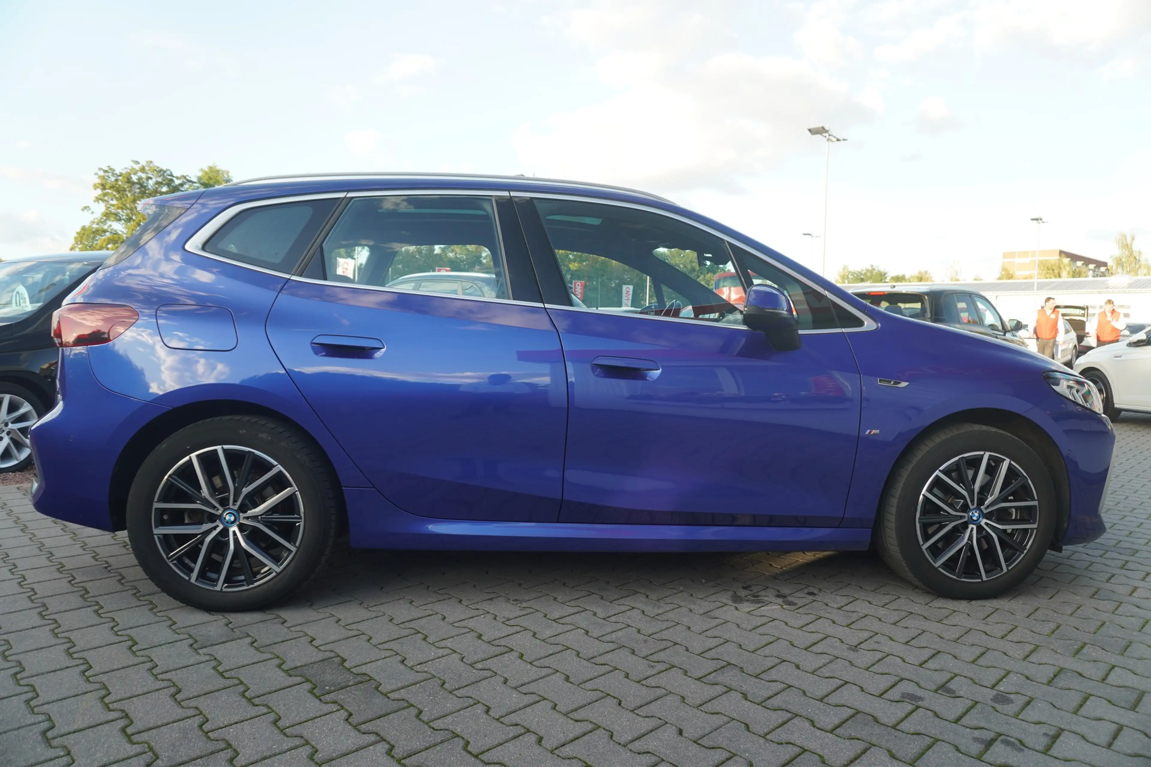 BMW 230 230e xDrive M Sport LED HarmanKardon AHK Kamera — photo 7