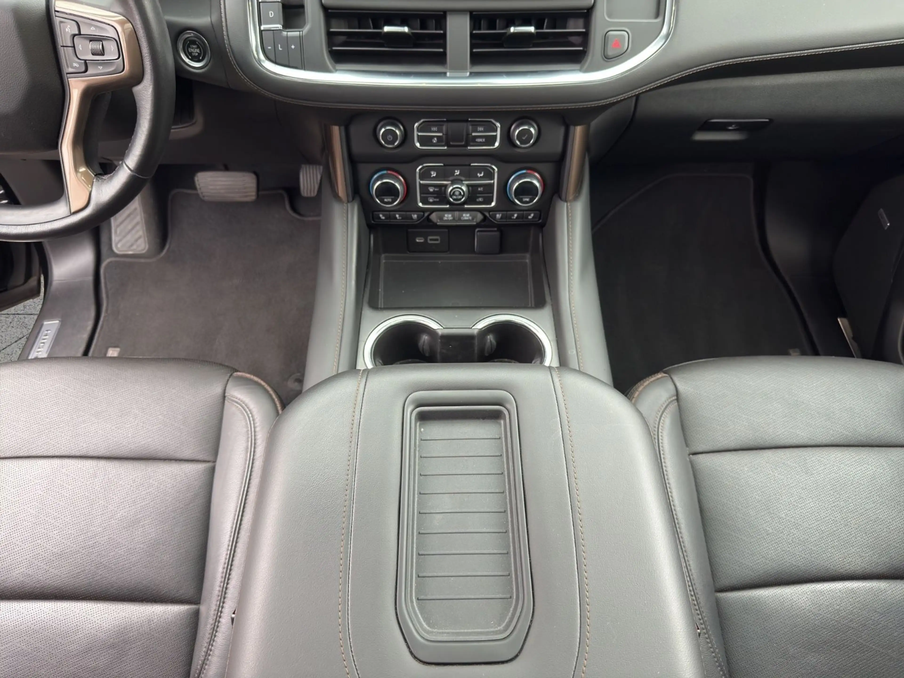 Chevrolet Tahoe 6.2l High Country*Vollausstattung* — photo 15