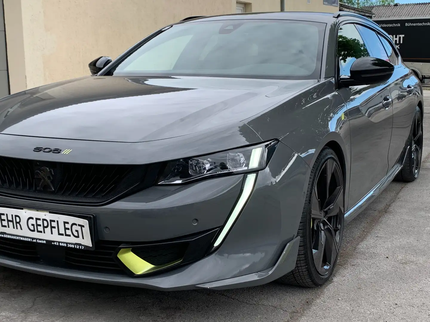 Peugeot 508 Hybrid4 360 PSE, PREMIUM-KOMBI MIT TOP HIGHLIGHTS Grau - 1