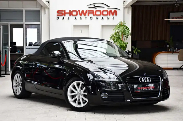 Audi TT view 3