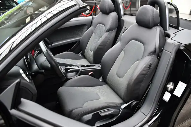 Audi TT view 9