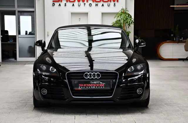 Audi TT view 5