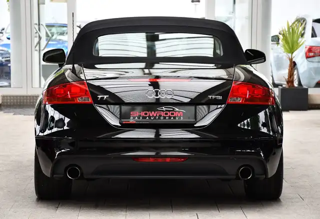 Audi TT view 6