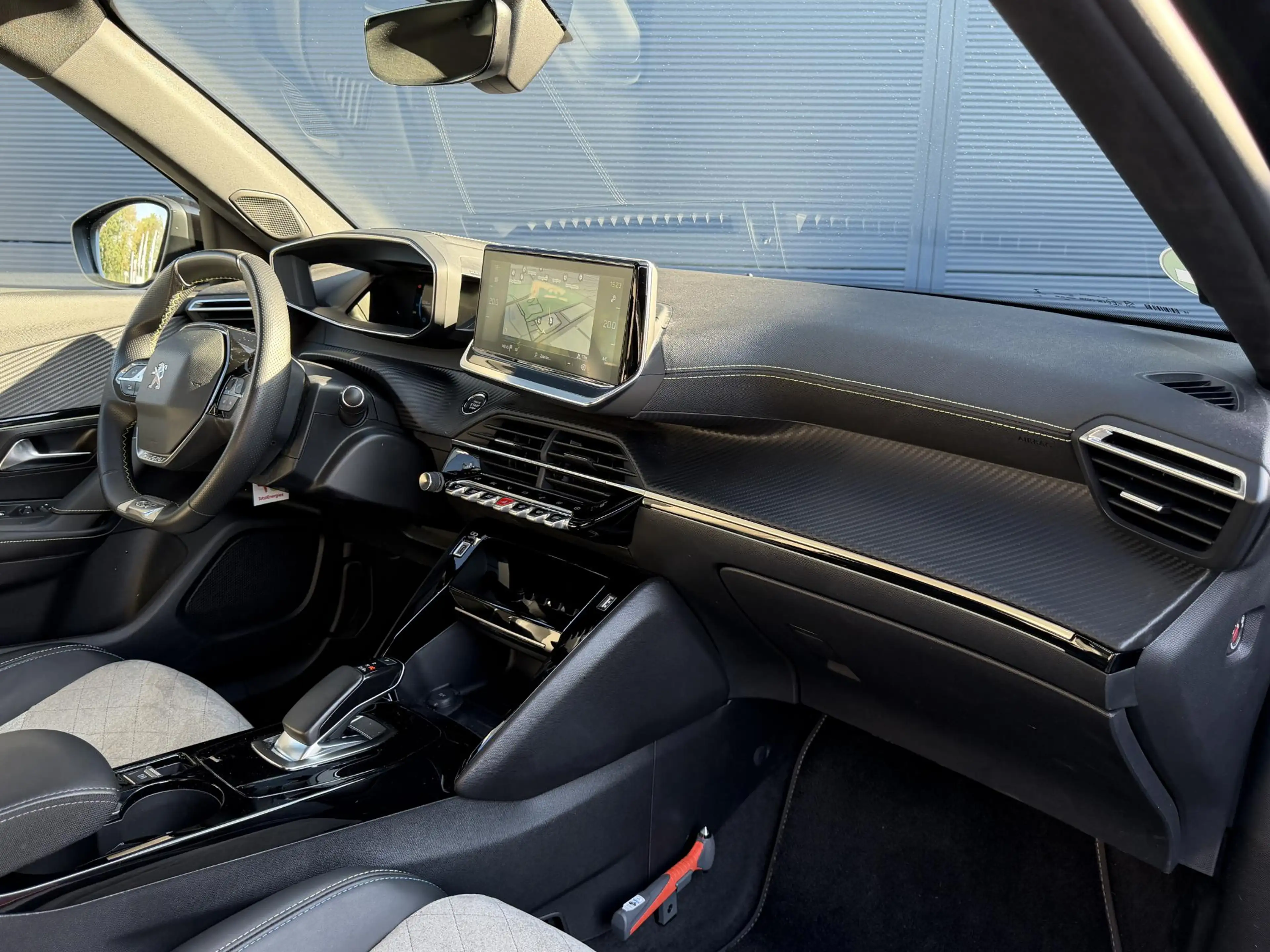 Peugeot e-2008 EV GT Pack 50 kWh | Navigatie | Apple Carplay/Andr — photo 8