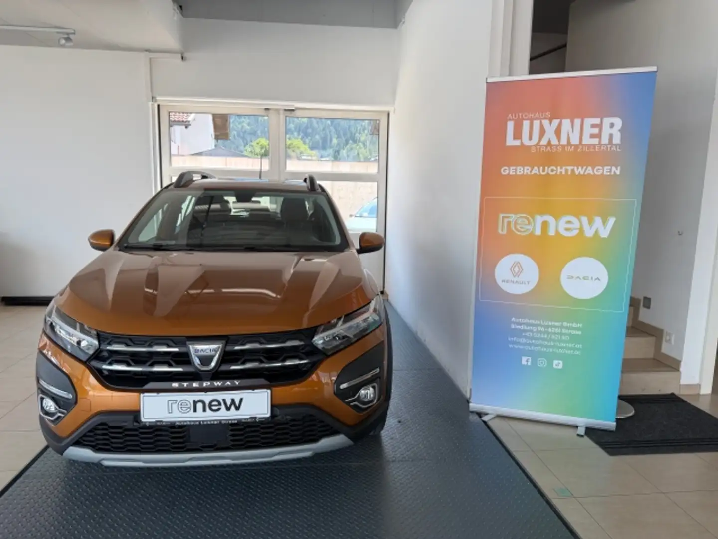 Dacia Sandero SanderoStepComfTCE90 Orange - 2