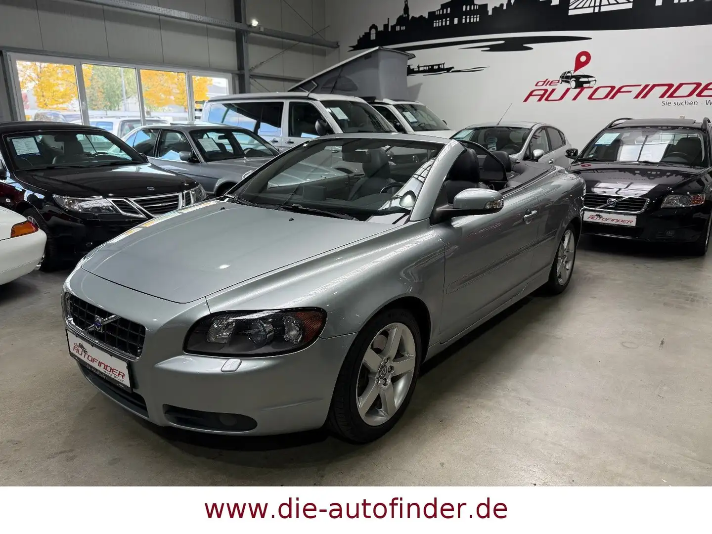 Volvo C70 Cabriolet 2.4 Xenon,Navi,Leder,PDC,AHK,17 Argent - 1