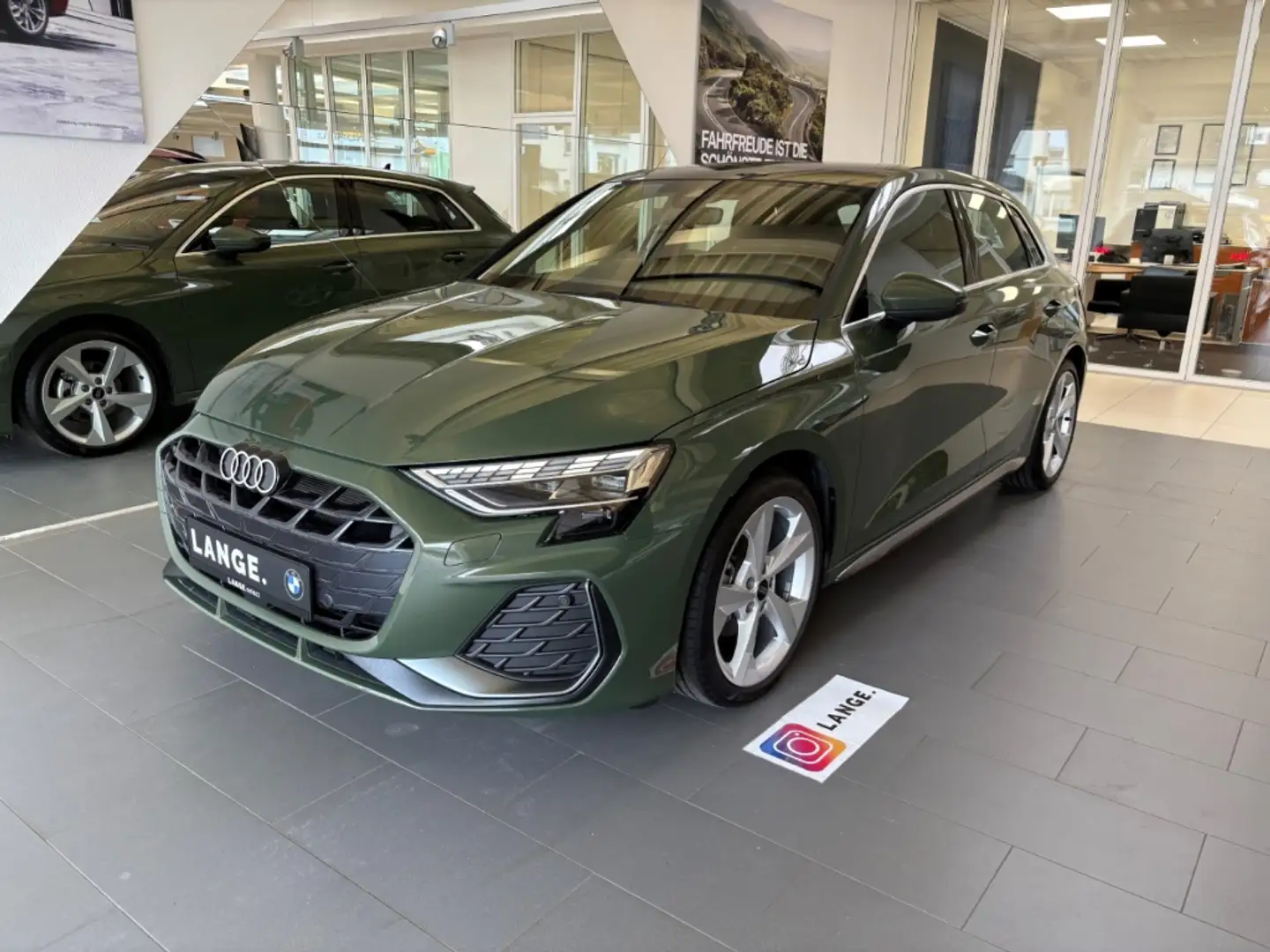 Audi A3 Sportback S line 35 TDI Matrix Pano SONOS Grün - 1