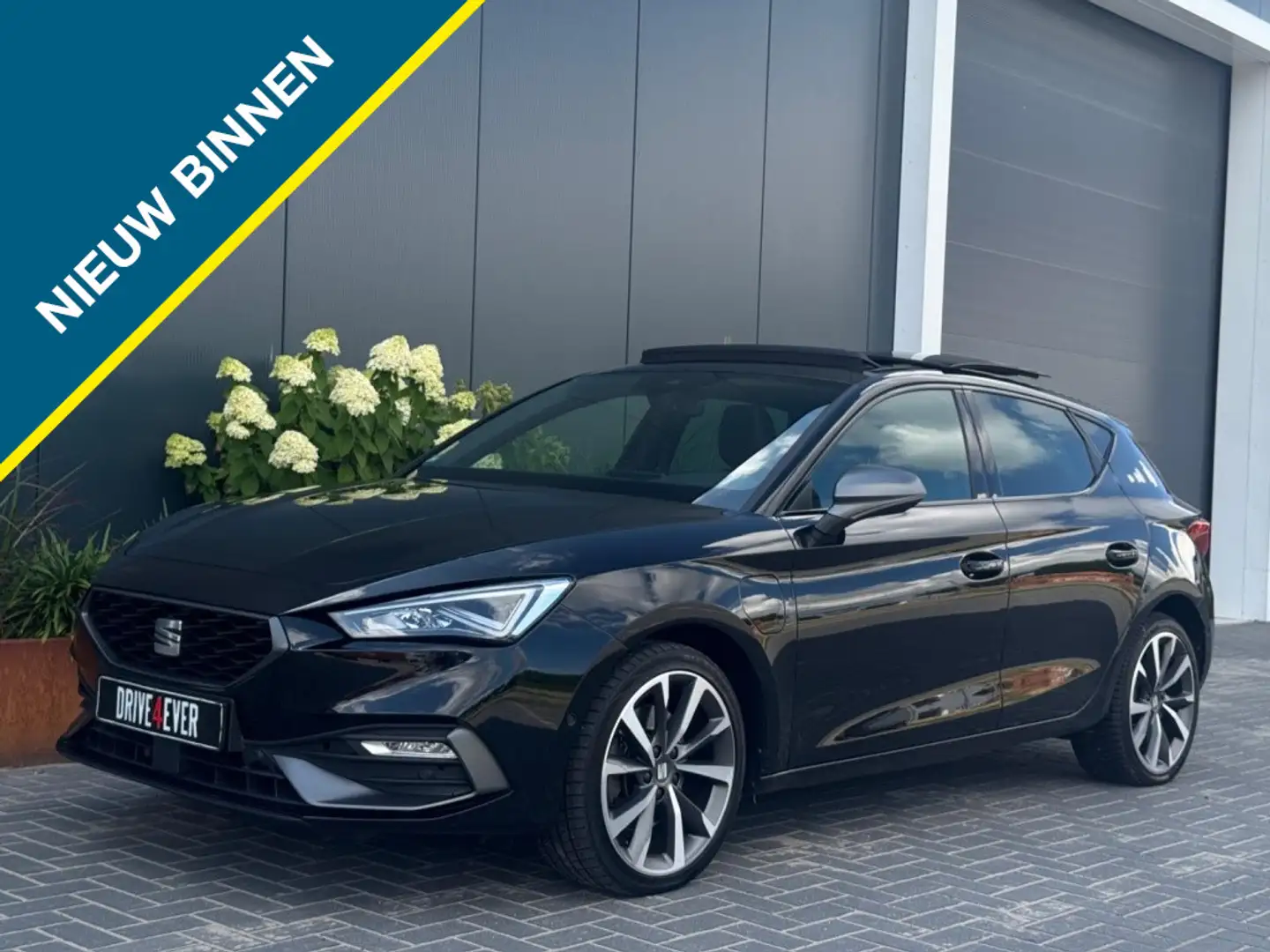 SEAT Leon 1.4 TSI eHy. PHEV FR 204pk PANO CLIMATE SFEERVERL Noir - 1