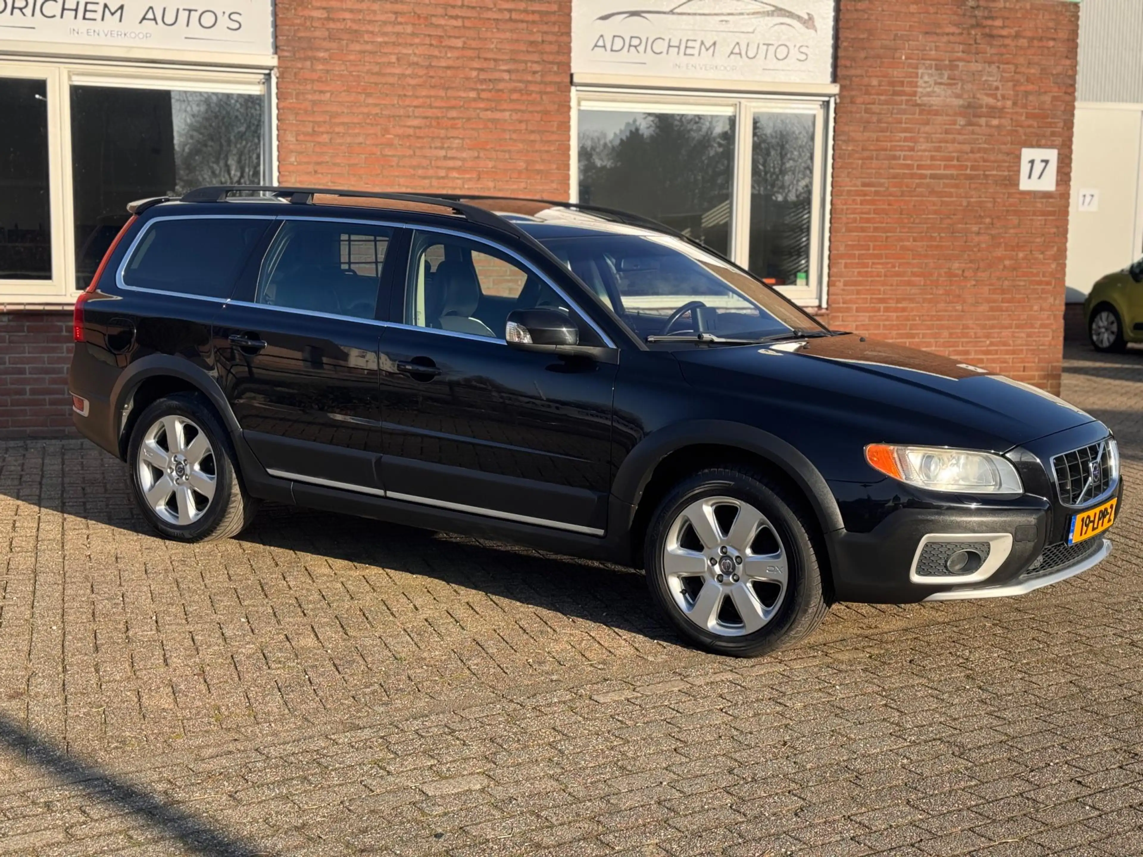 Volvo XC70 3.2 Summum Zeer nette auto — photo 2