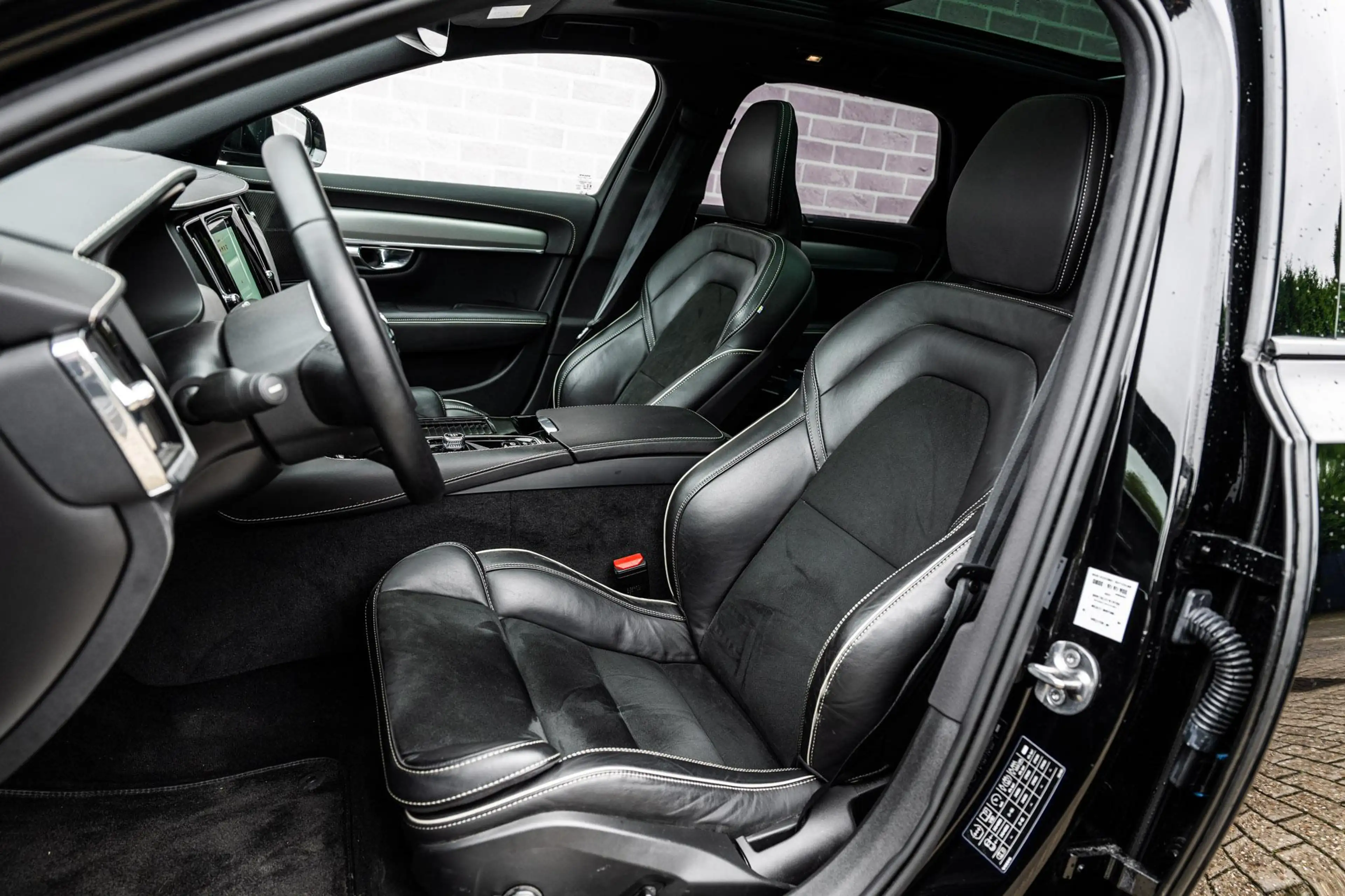 Volvo V90 2.0 T8 Recharge AWD R-Design | Plug-in Hybrid (PHE — photo 7