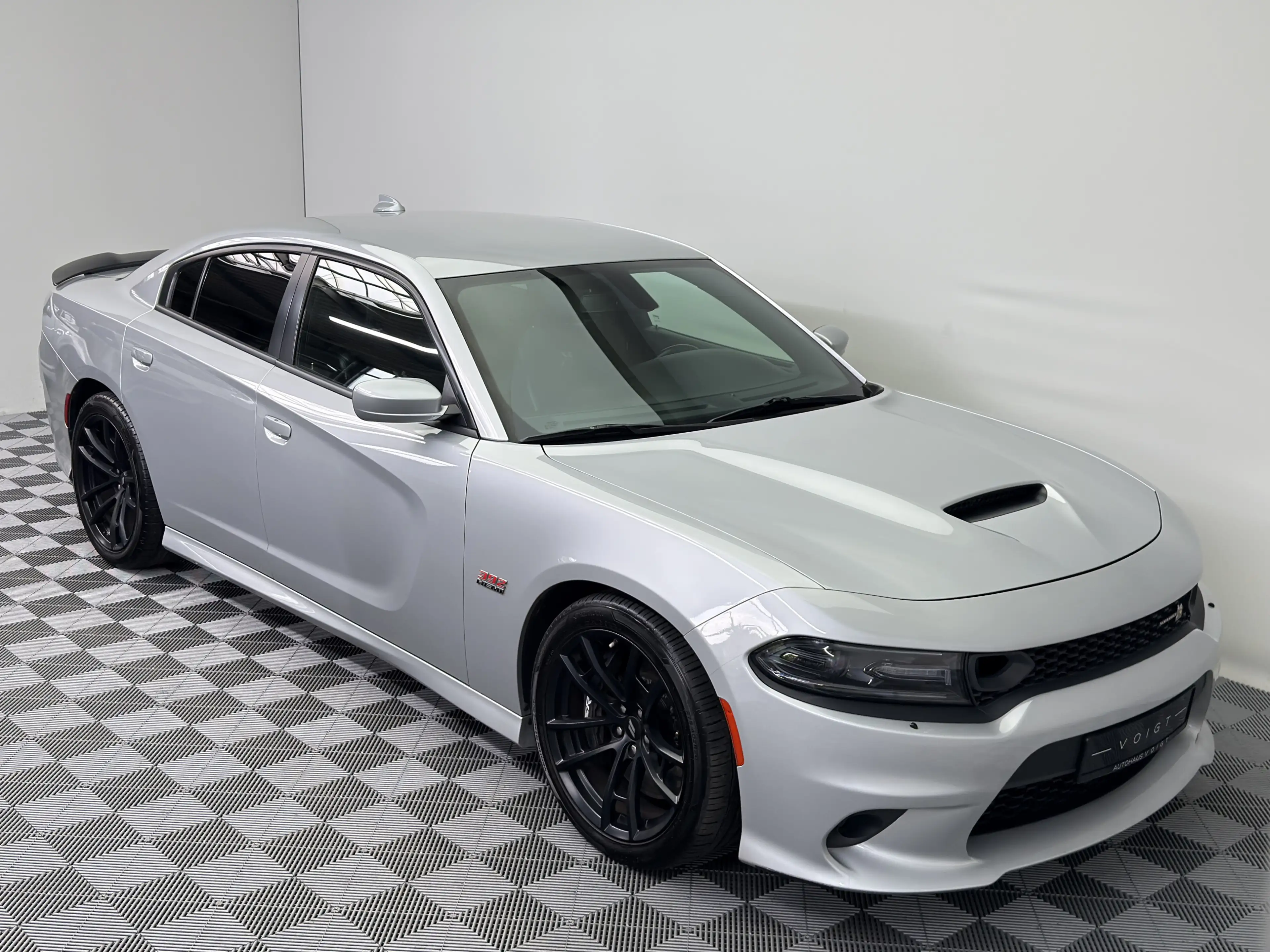 Dodge Charger Scat Pack|1. Hand|deutsch|LED|Kamera| — photo 5