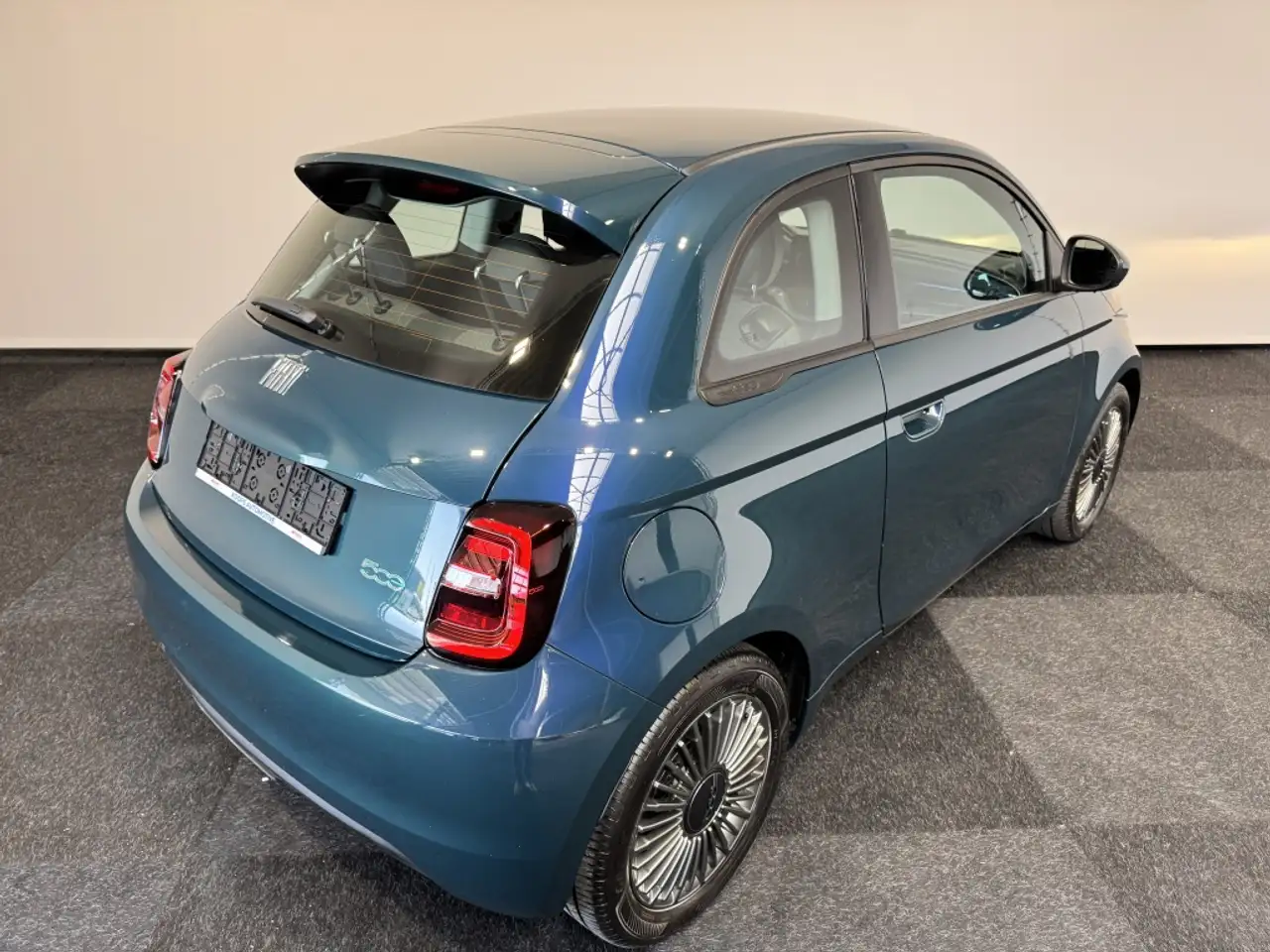 Fiat 500e Icon SOH 94% Car play Ad. Cruise control 8