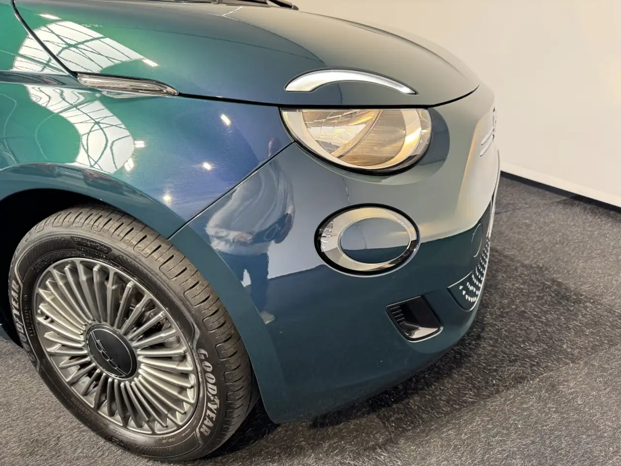 Fiat 500e Icon SOH 94% Car play Ad. Cruise control 32