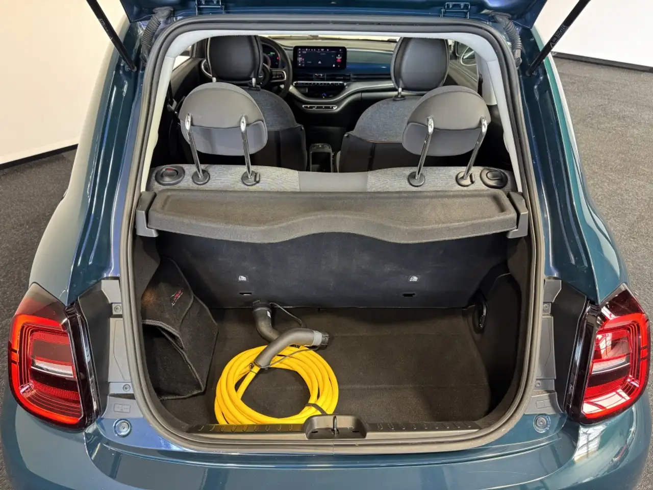 Fiat 500e Icon SOH 94% Car play Ad. Cruise control 30