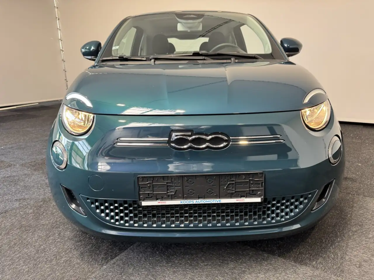 Fiat 500e Icon SOH 94% Car play Ad. Cruise control 12