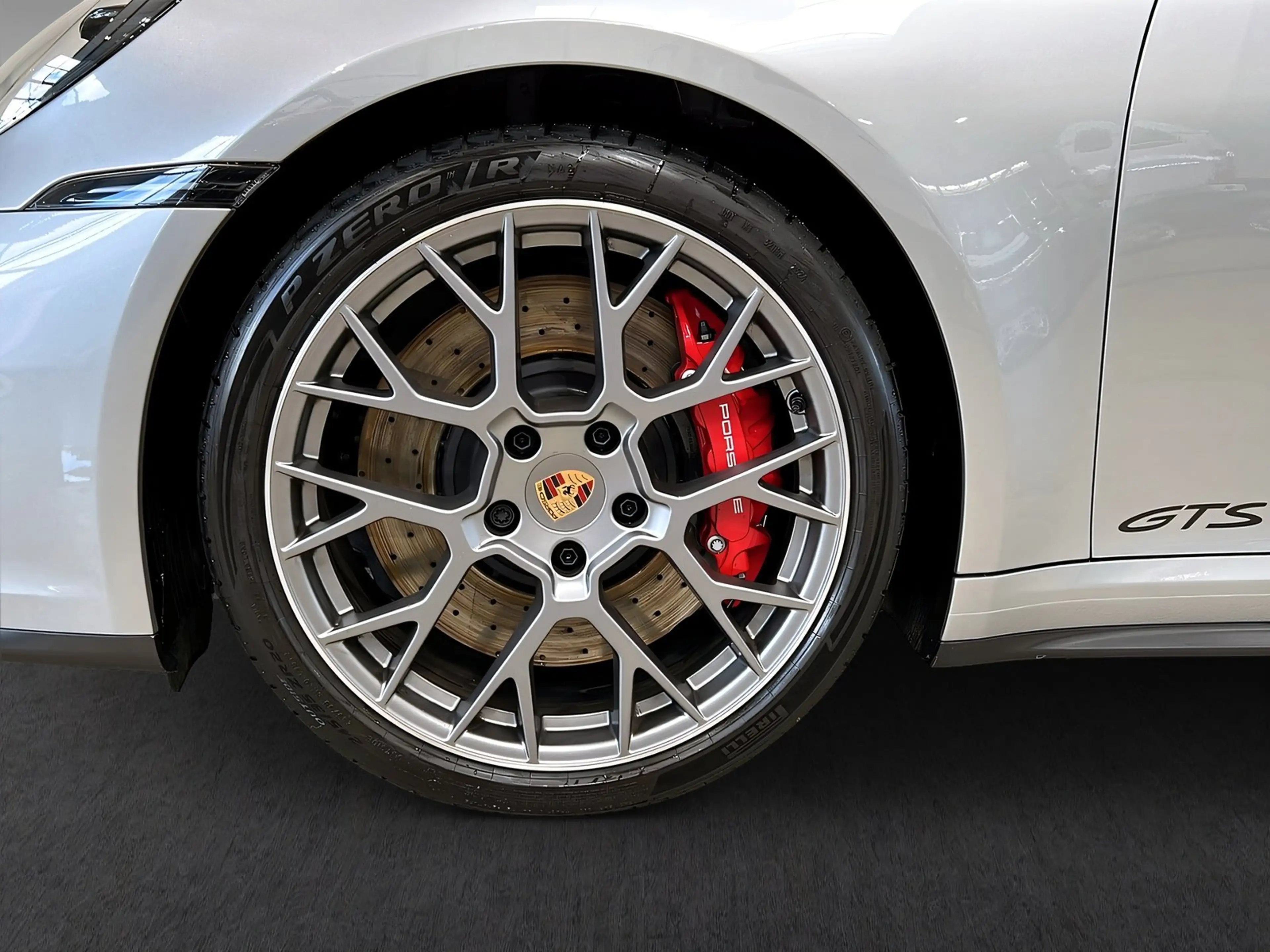 Porsche 992 911 Carrera 3.6 GTS T-Hybrid OPF Schiebedach — photo 5