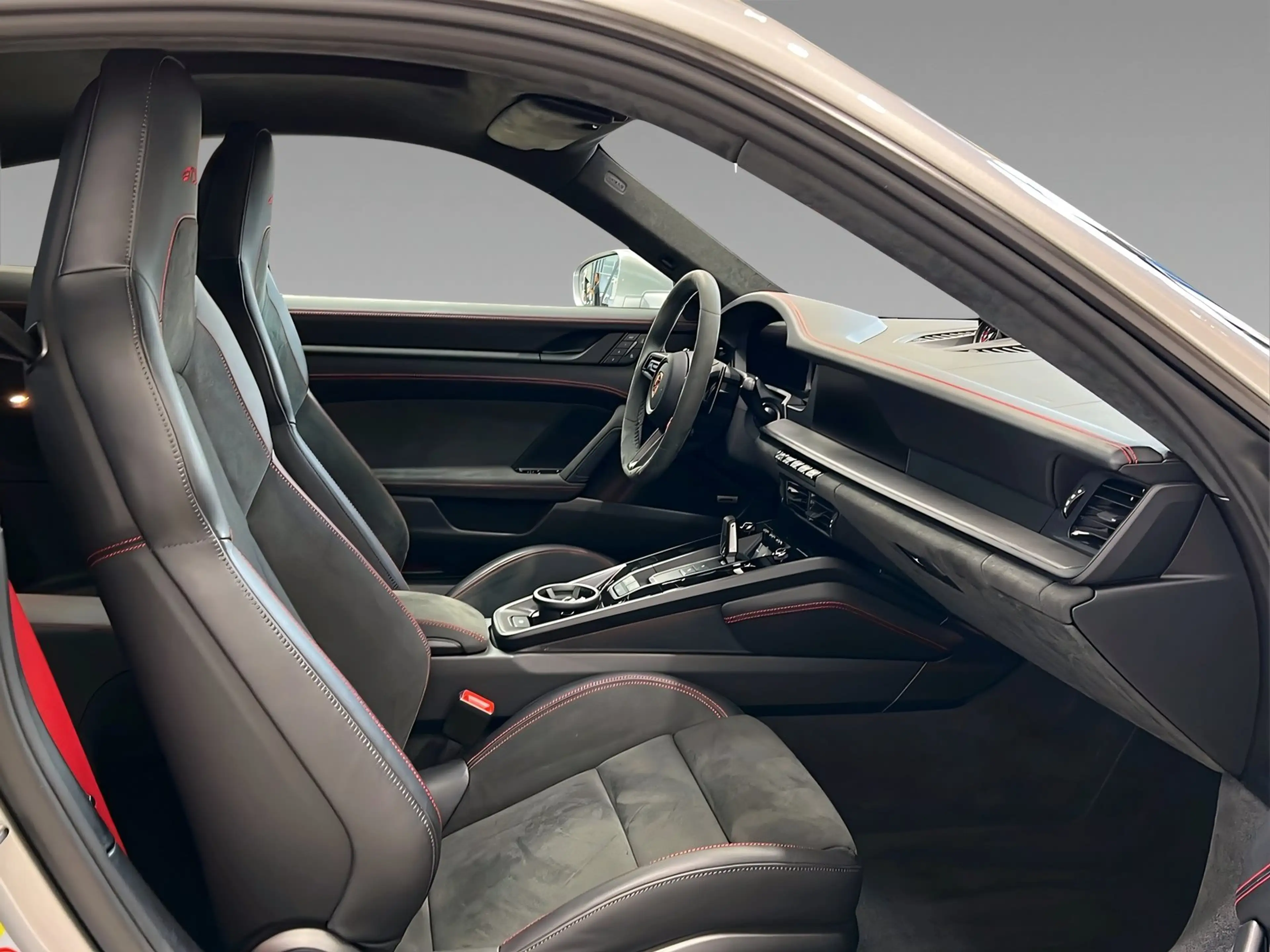 Porsche 992 911 Carrera 3.6 GTS T-Hybrid OPF Schiebedach — photo 12