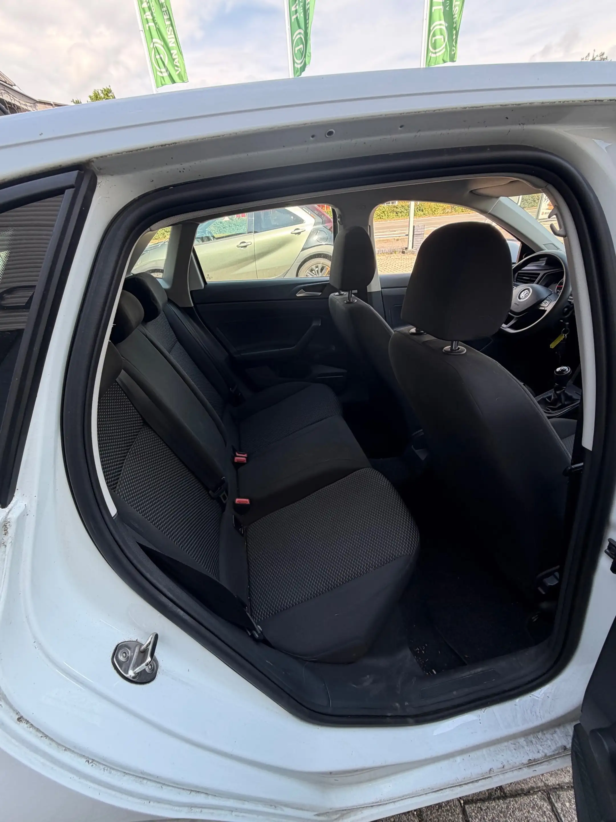 Volkswagen Polo 1.0 MPI Comfortline — photo 11