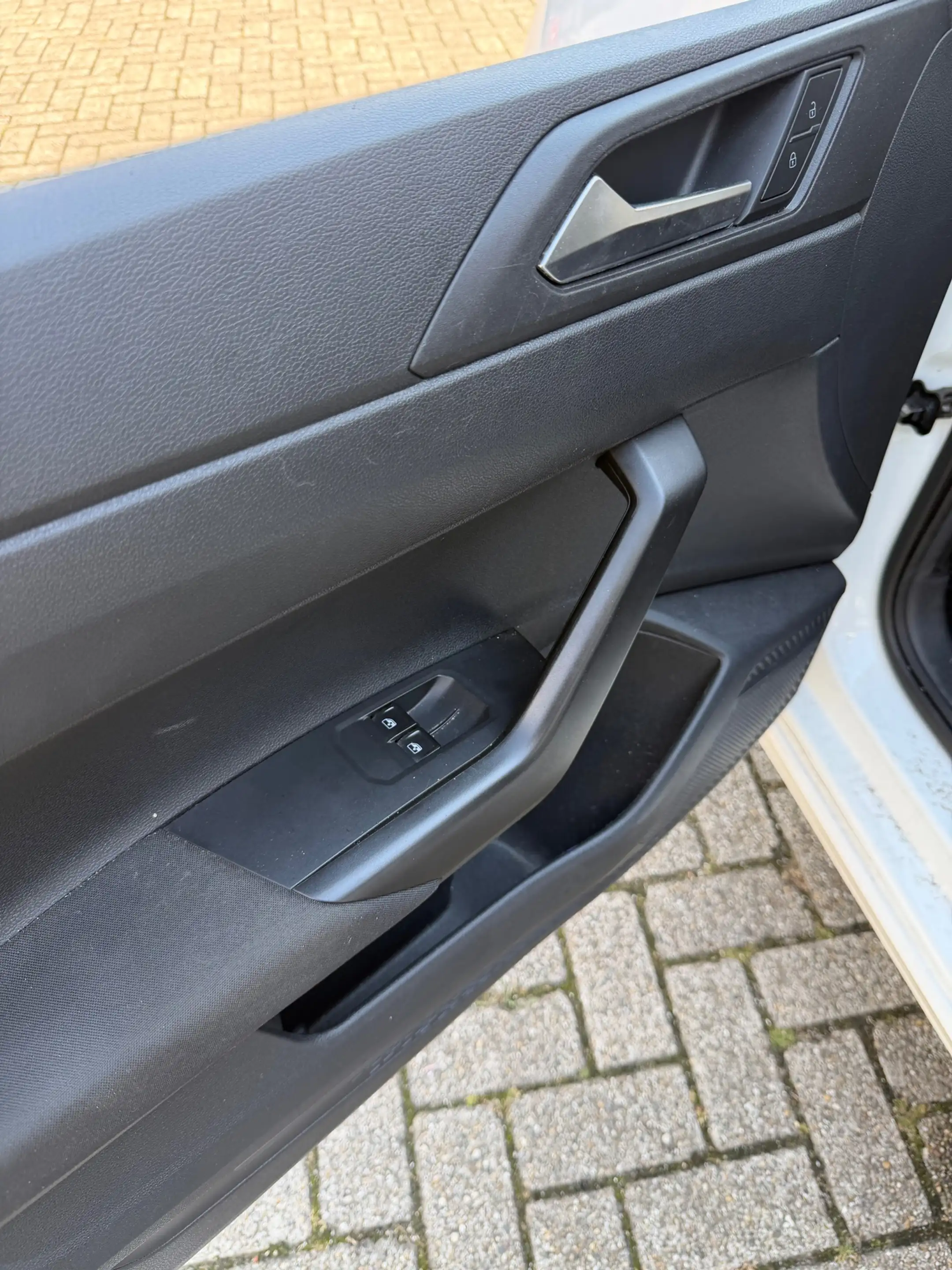 Volkswagen Polo 1.0 MPI Comfortline — photo 3