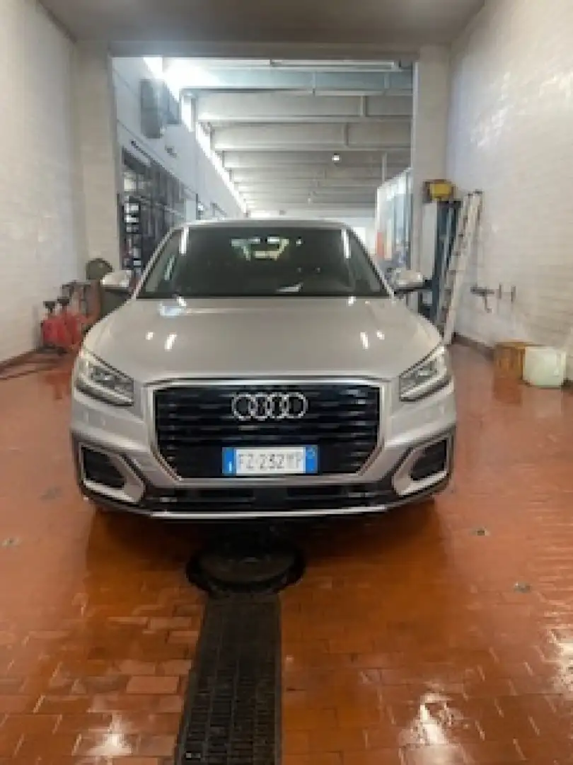 Audi Q2 30 TDI S tronic Admired Argento - 1