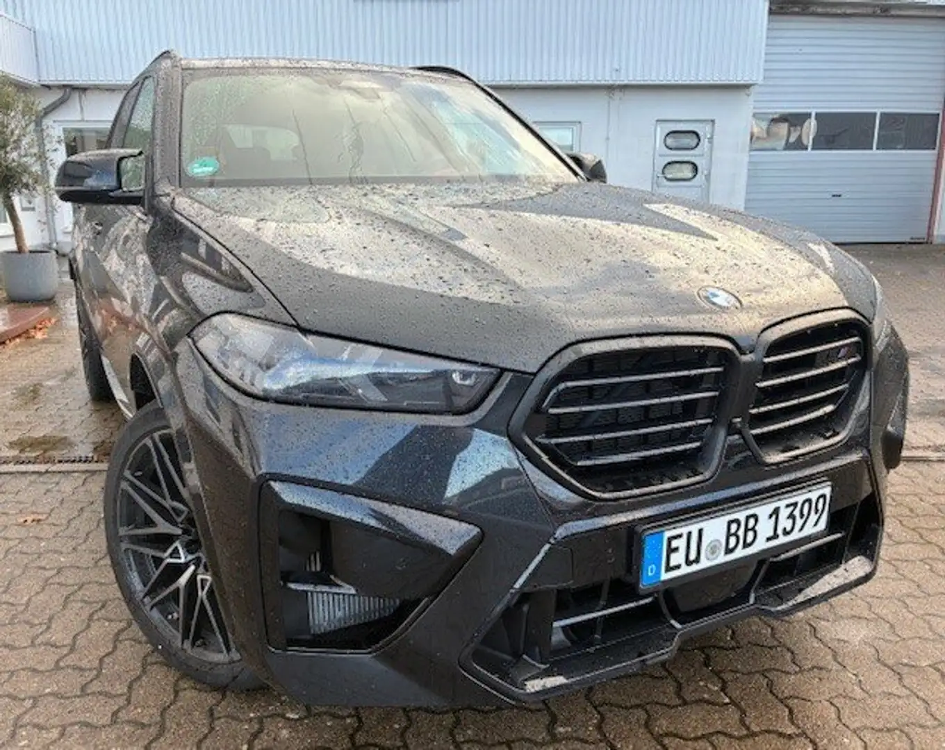 BMW X5 M X5 M Competition M-DRIVER-P*MASSAGE*PANO-SKY*B&W Noir - 1