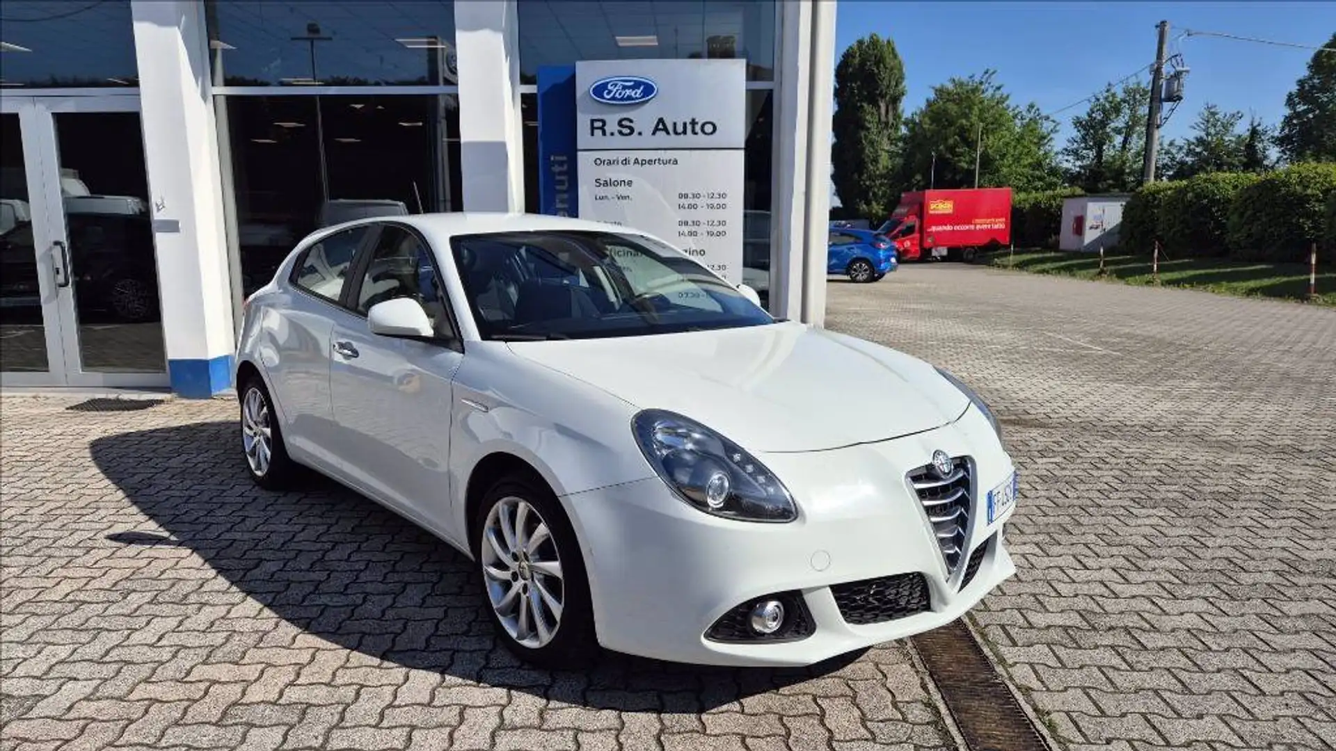 Alfa Romeo Giulietta 1.6 jtdm  120cv Weiß - 1