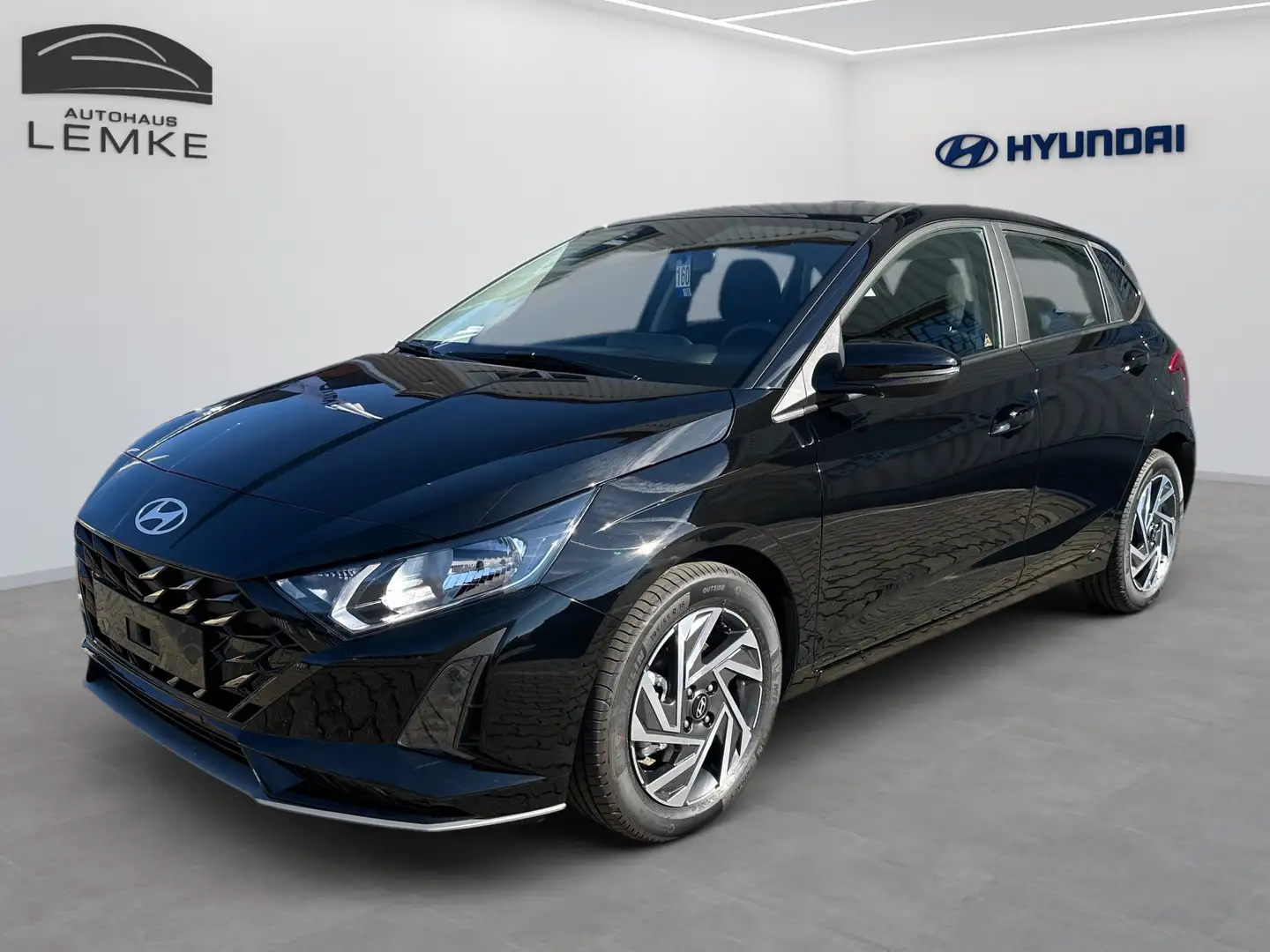 Hyundai i20 1.0 T-GDI DCT TREND - NAVI - SITZHZG. UVM Schwarz - 1