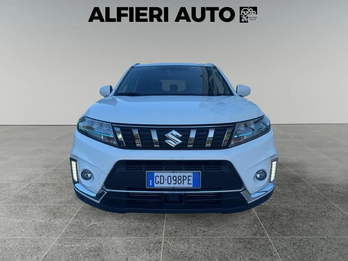 Suzuki Vitara 1.4 Hybrid 4WD MT6 AllGrip Cool Blanco - 2