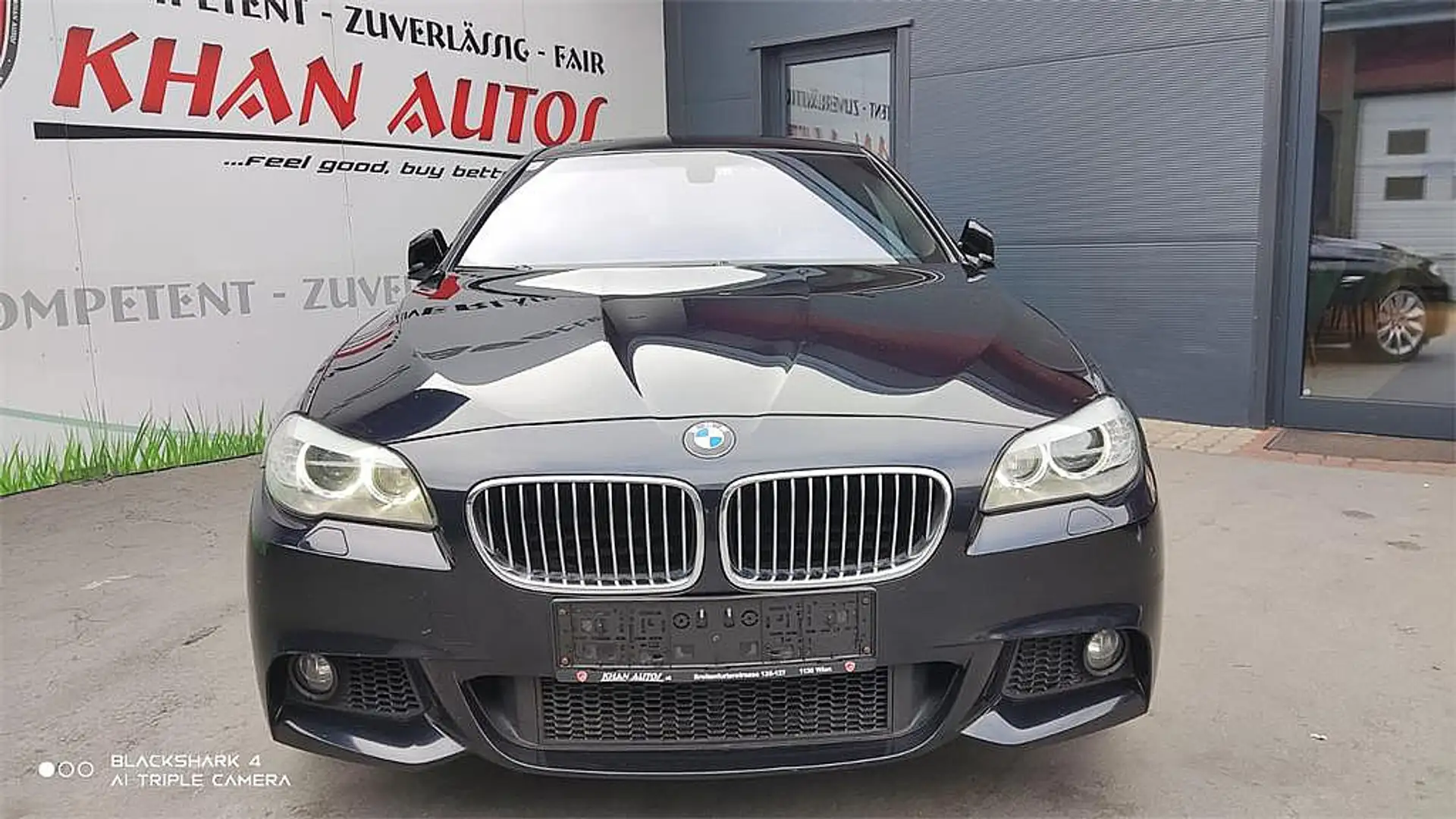 BMW 535 i xDrive Aut. *M-Paket*Navi*Bi-Xenon* Schwarz - 2