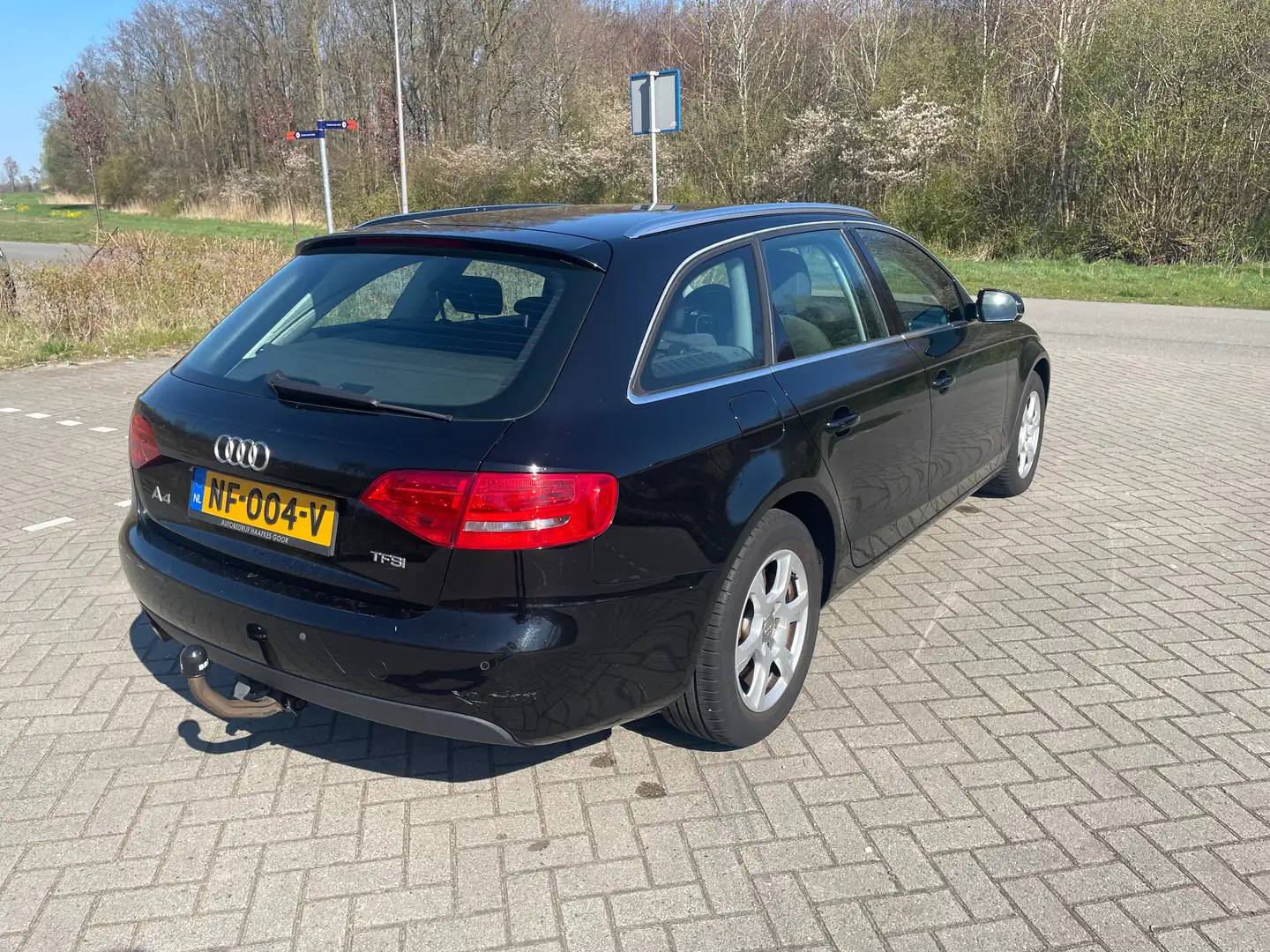 Audi A4 A4 1.8 TFSI Pro L. bns Zwart - 2