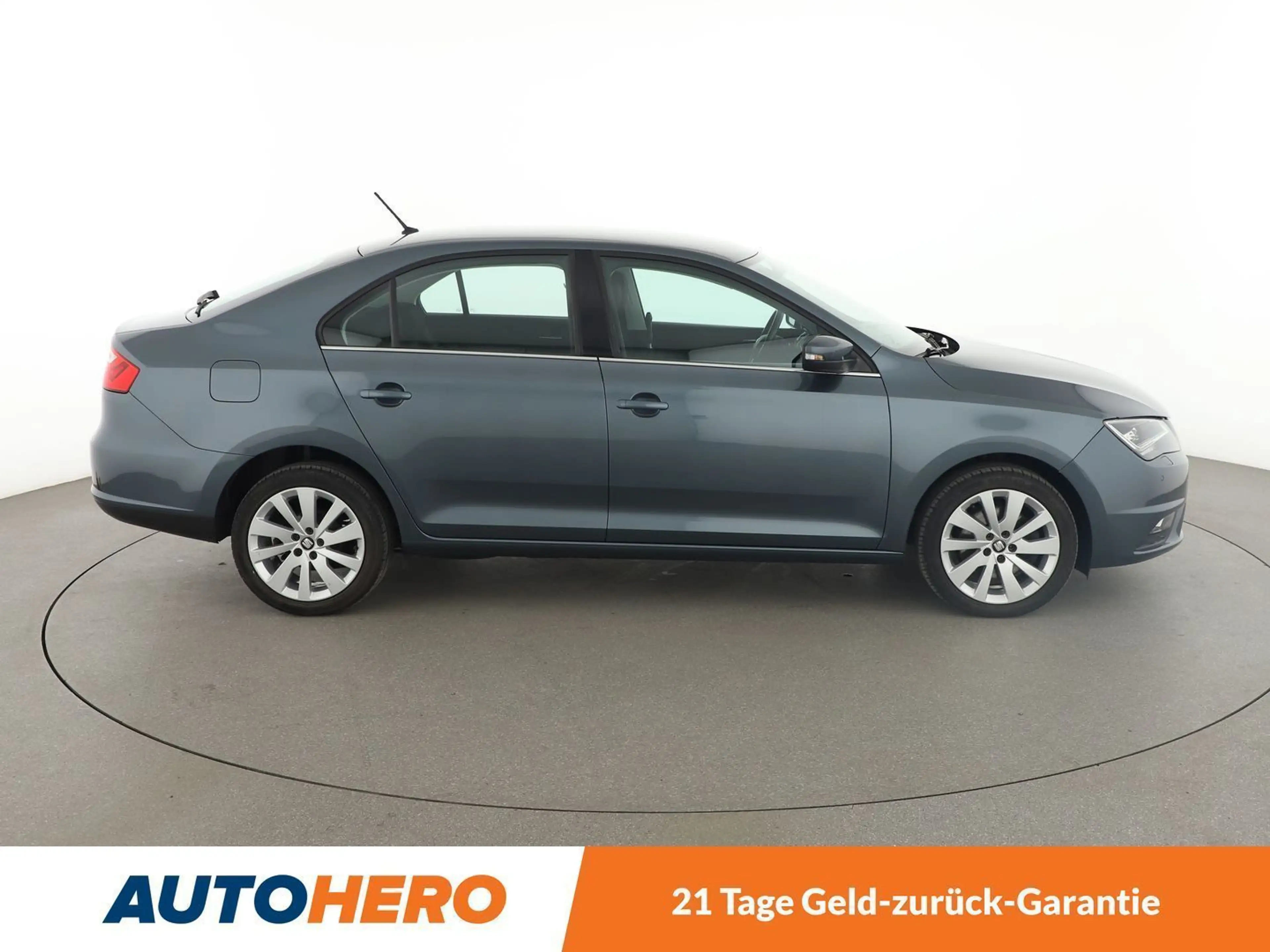 SEAT Toledo 1.4 TSI Style Aut.*NAVI*PDC*SHZ*TEMPO*ALU* — photo 7