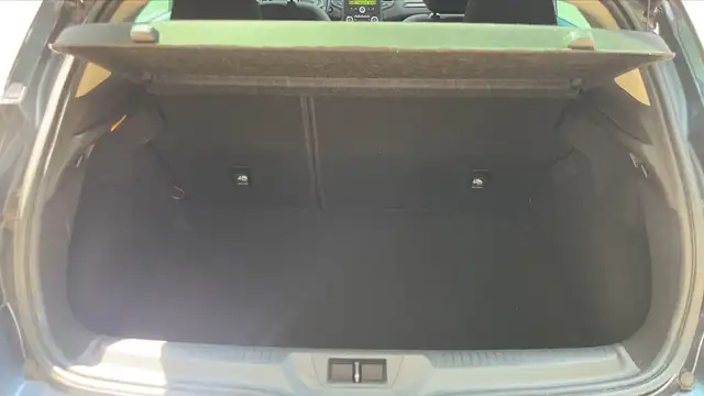 Renault Megane view 14