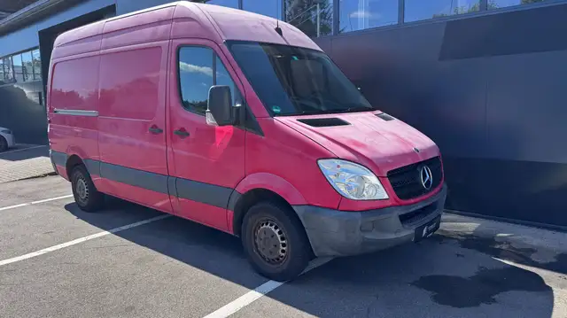 Mercedes-Benz Sprinter view 8