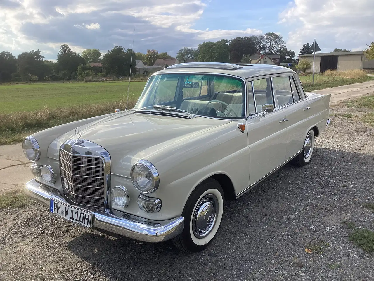 Mercedes-Benz 190, foto 2