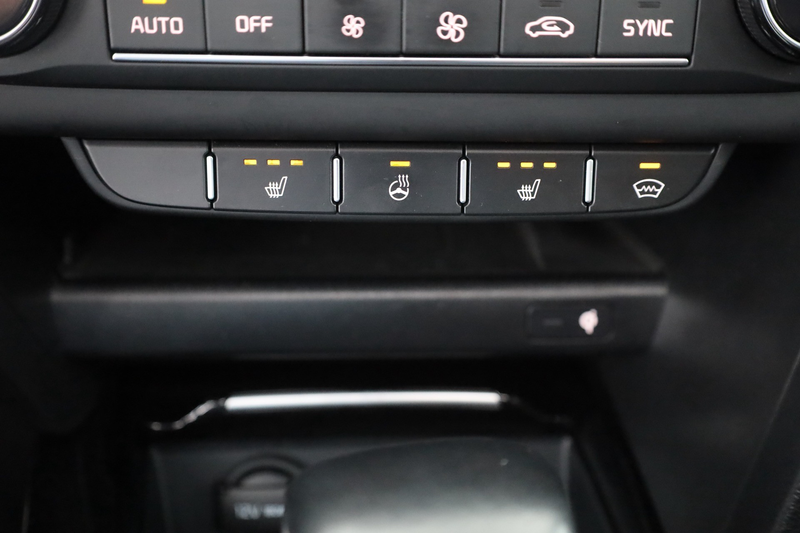 Kia ProCeed / pro_cee'd ProCeed 1.6 T-GDI GT LED Navi Panorama Kamera — photo 13