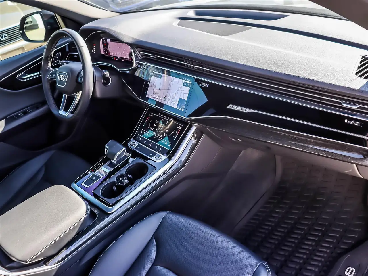 Audi Q8 снимка Audi Q8
