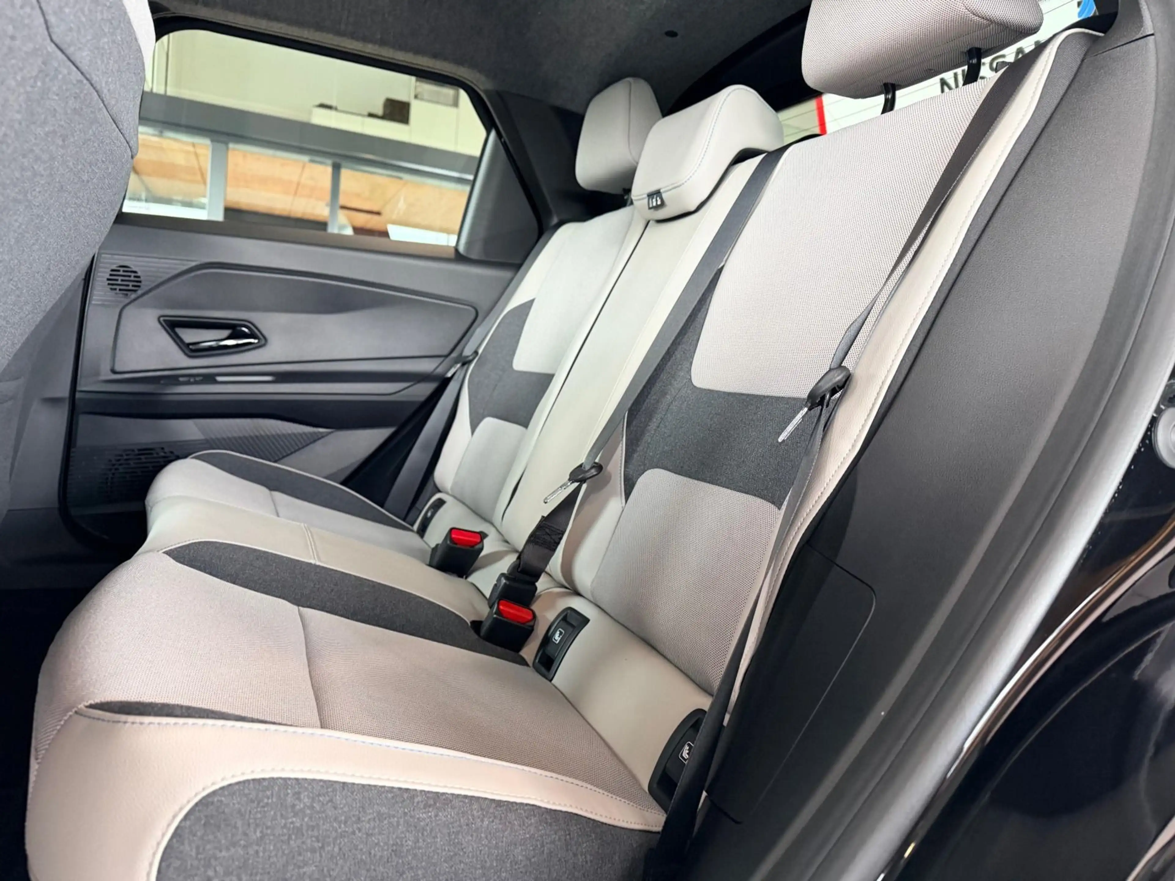 Nissan Micra Advance 40 kWh WINTER SPORT ZEN — photo 9