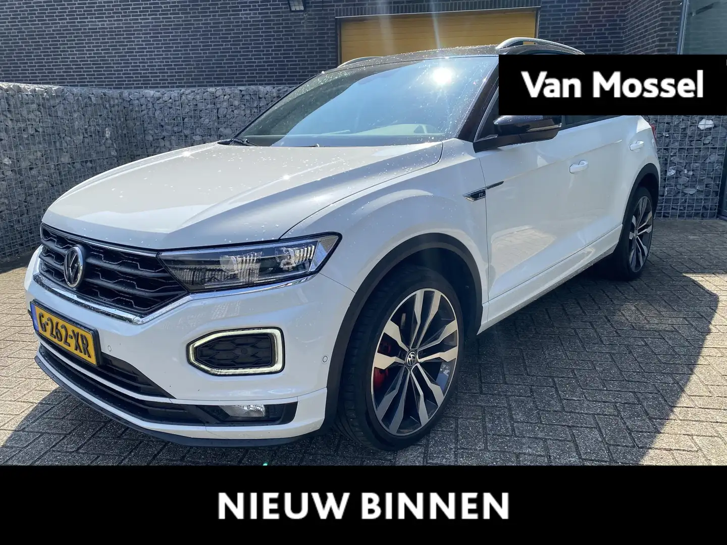 Volkswagen T-Roc 1.5 TSI Sport 150 PK | R-Line exterieur | Automaat Wit - 1