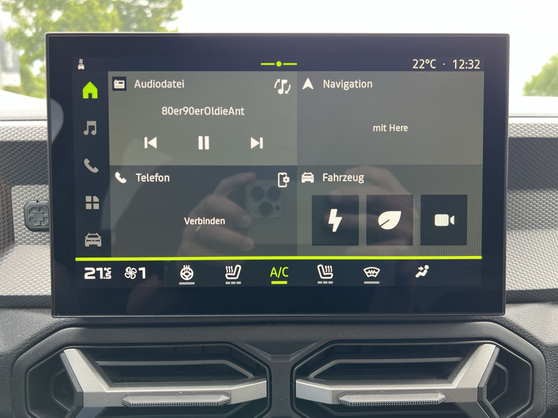 Dacia Duster Hybrid 155 Journey Winterpaket+Navi+LED — photo 11