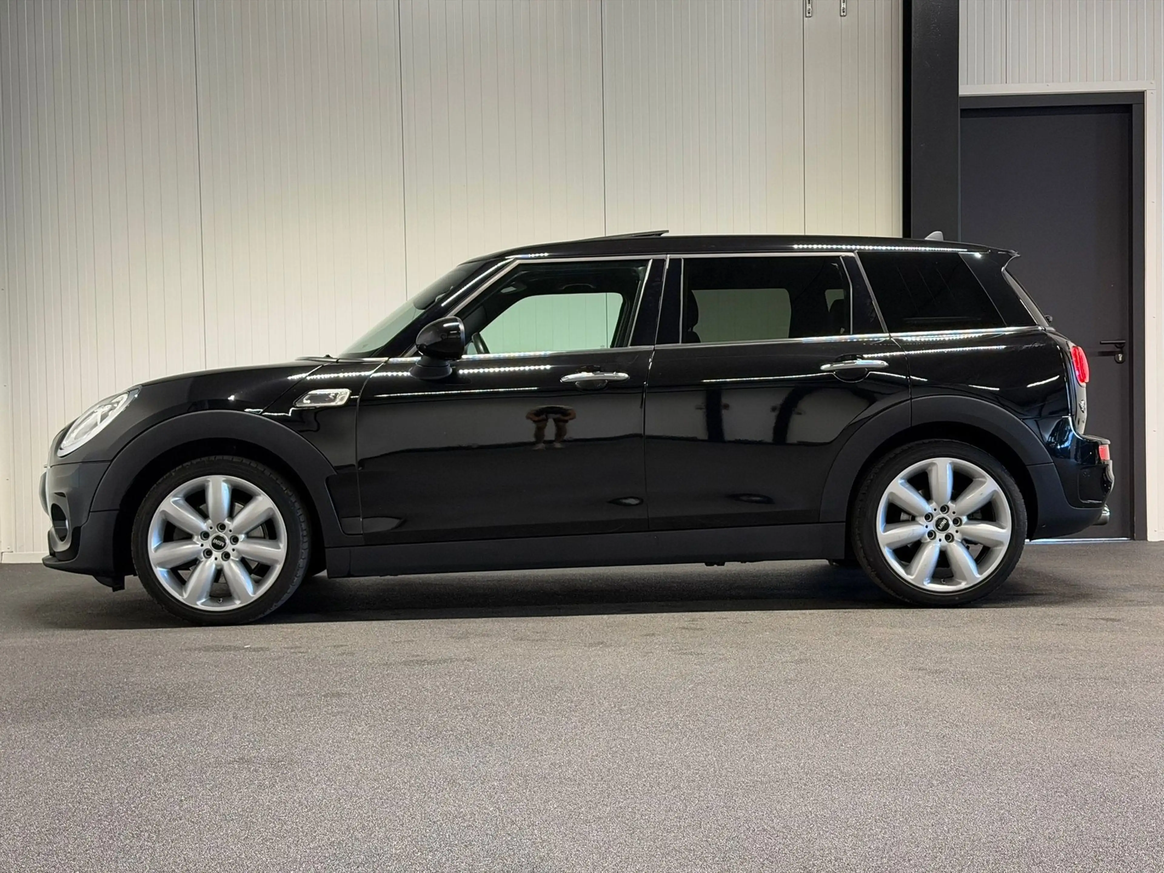 MINI Cooper S Clubman 2.0 Pepper Serious Business (PANO, LEDER, LED, STO — photo 3