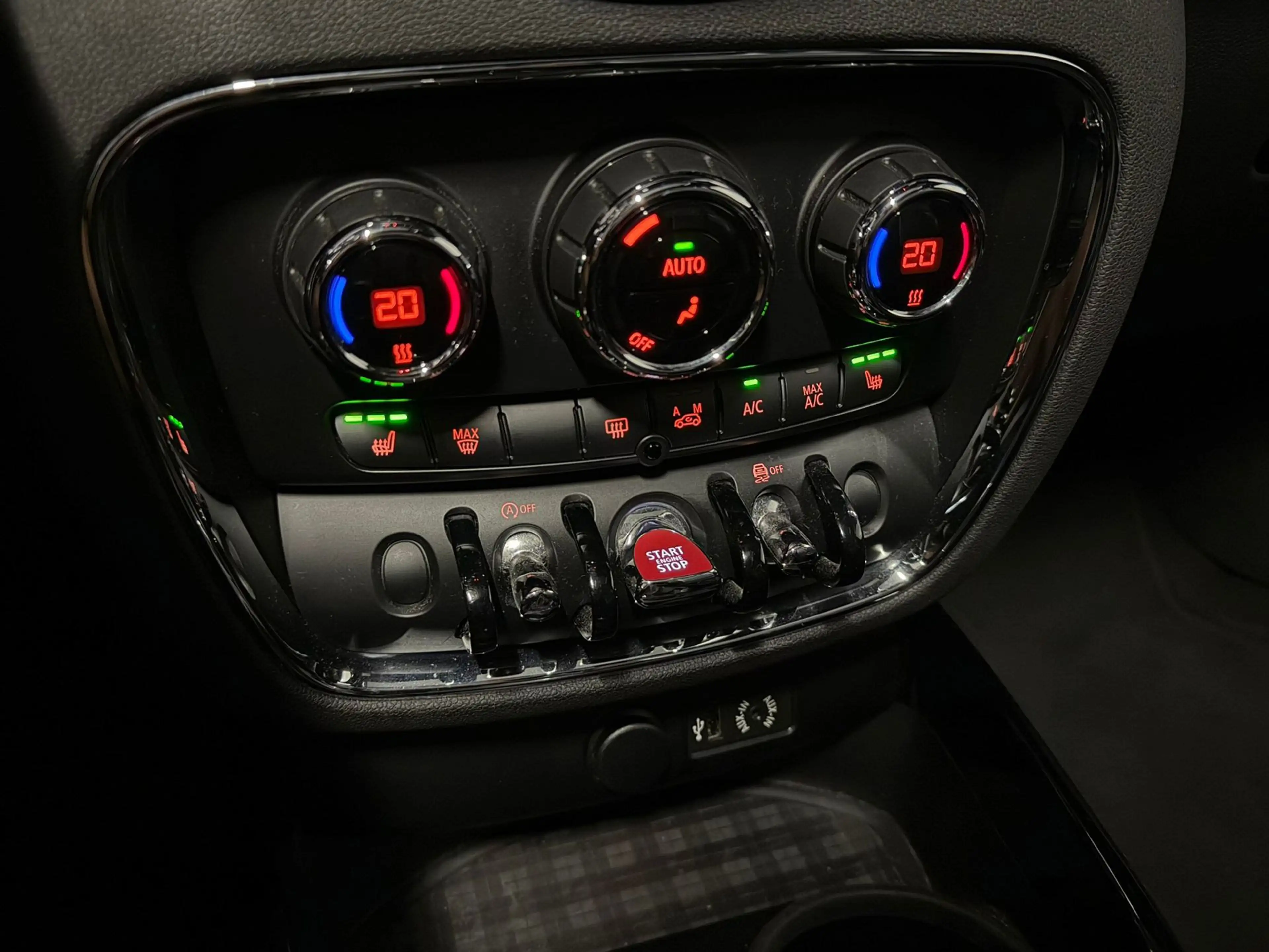 MINI Cooper S Clubman 2.0 Pepper Serious Business (PANO, LEDER, LED, STO — photo 8